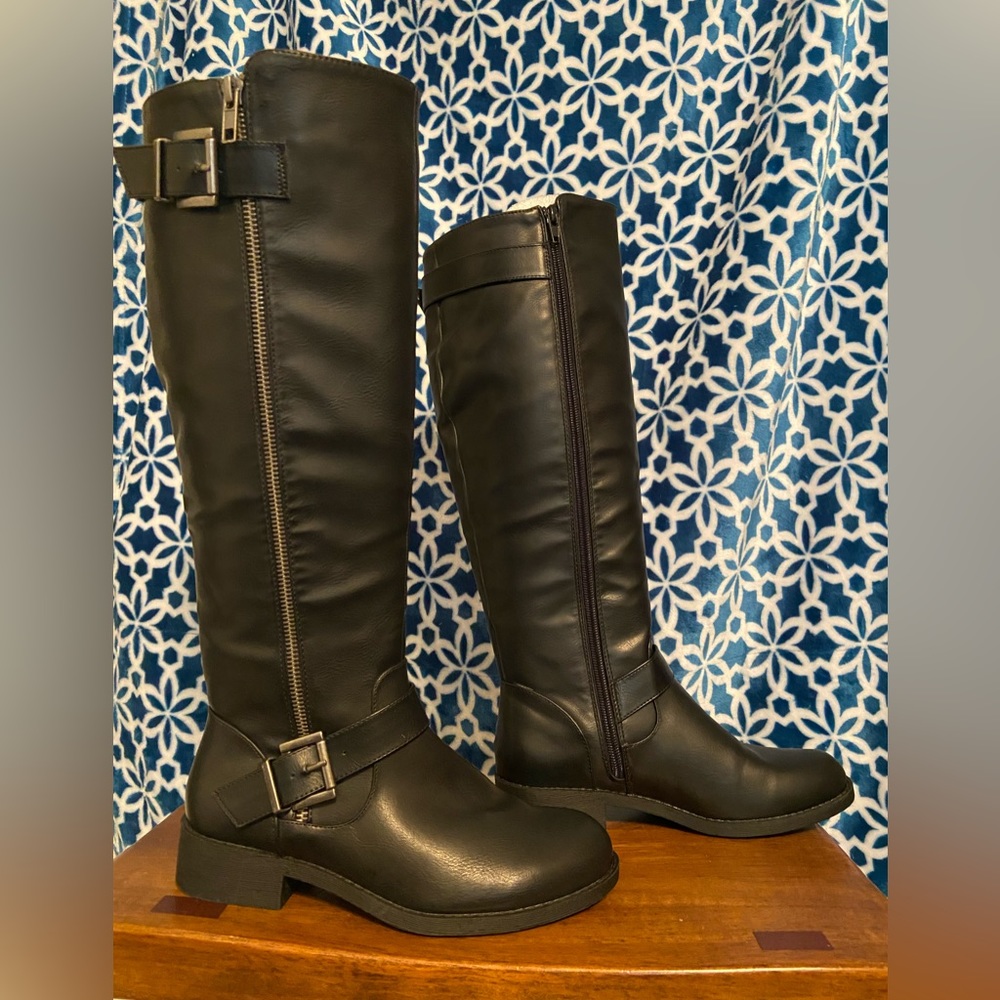 MIA Black Boots 6.5